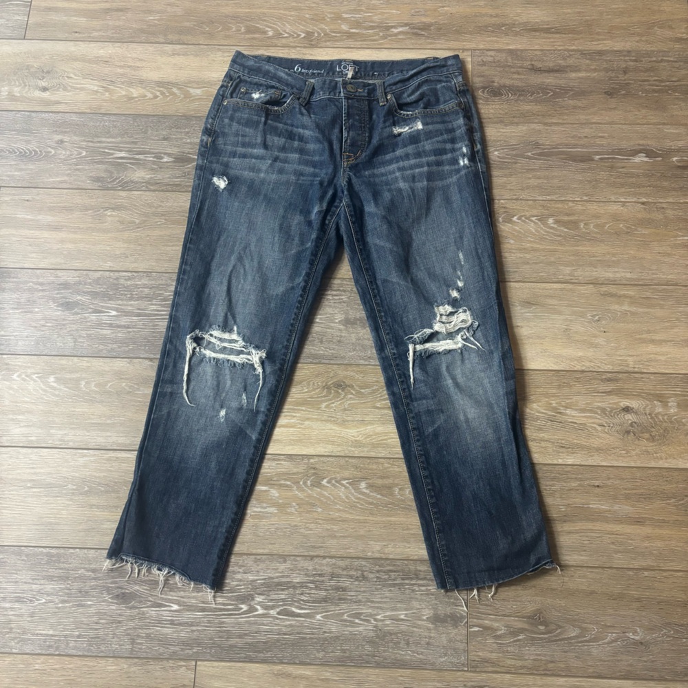 Ann Taylor LOFT Jeans Sz 6 Boyfriend Jeans Distressed Denim Grunge Rock Casual.